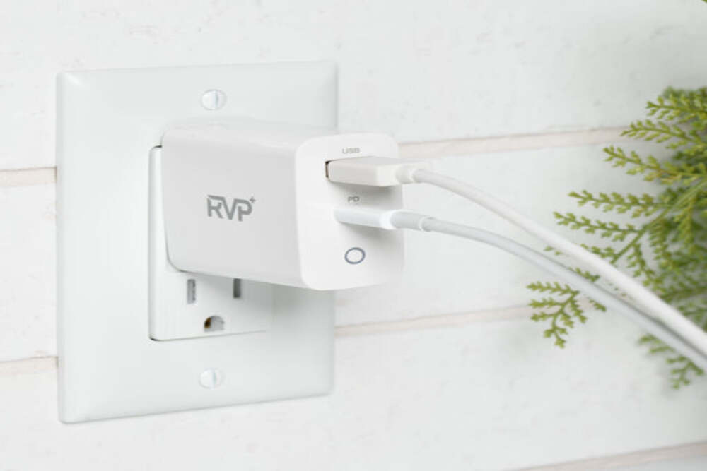 Fast Charging vs. Standard Charging: Debunking the Myths